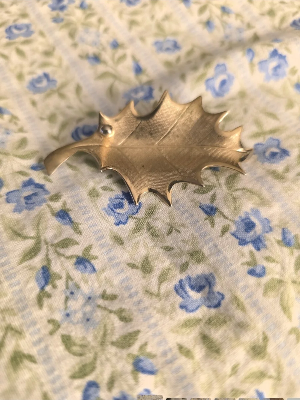 Vintage Giovanni Holly Leaf Gold-tone Brooch